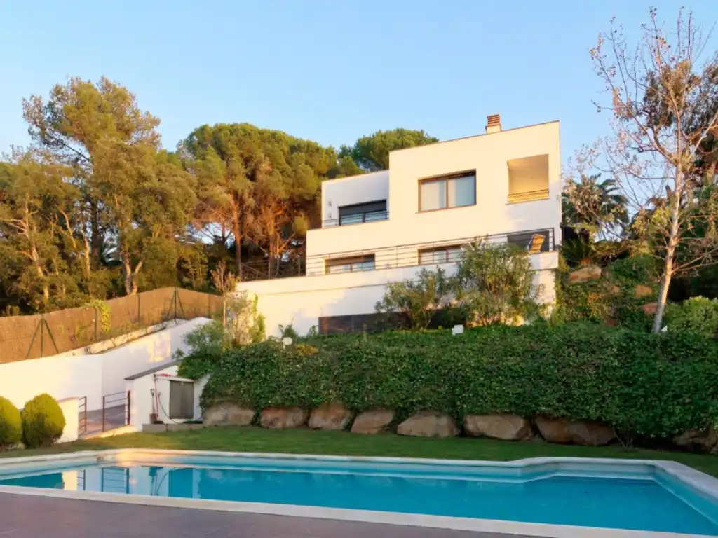 Detached house with terrace for sale in Baixada Costa de Llevant 46