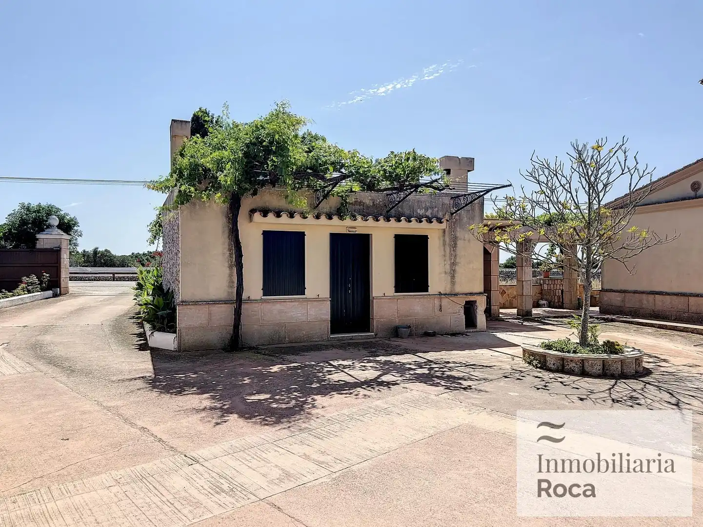 Vista exterior de Finca rústica en venda en Maó - Mahón amb Aire condicionat, Calefacció i Jardí privat