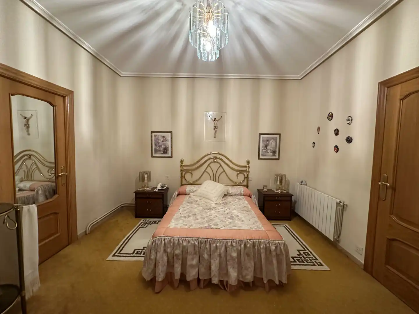 Bedroom of Houses for sale in Úbeda  with Air Conditioner, Terrace and Swimming Pool