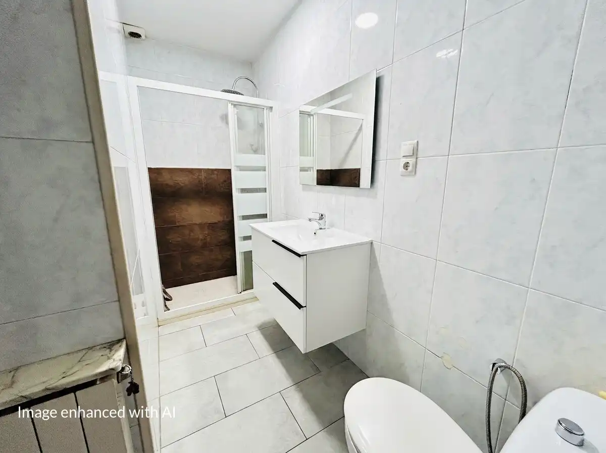 Baño de Piso en venta en Manlleu con Calefacción y Jardín privado