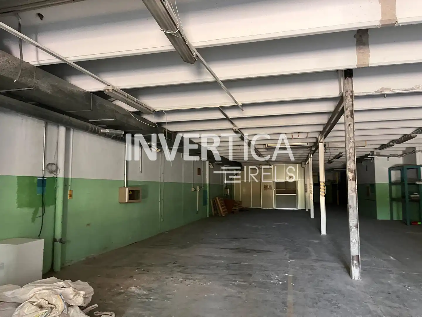 Nau industrial de lloguer a Carrer Xaloc, imagen 4