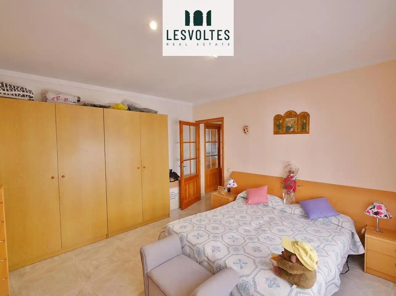 Casa amb terrassa en venda a calle de l'Escut Emporità, imagen 16
