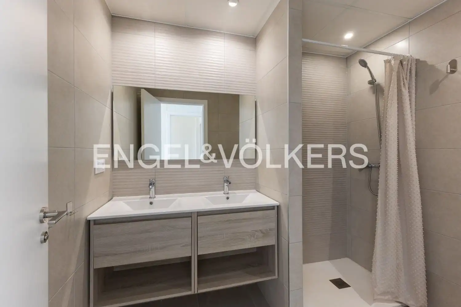 Bathroom of Houses for sale in Vinaròs  with Air Conditioner, Heating and Private garden