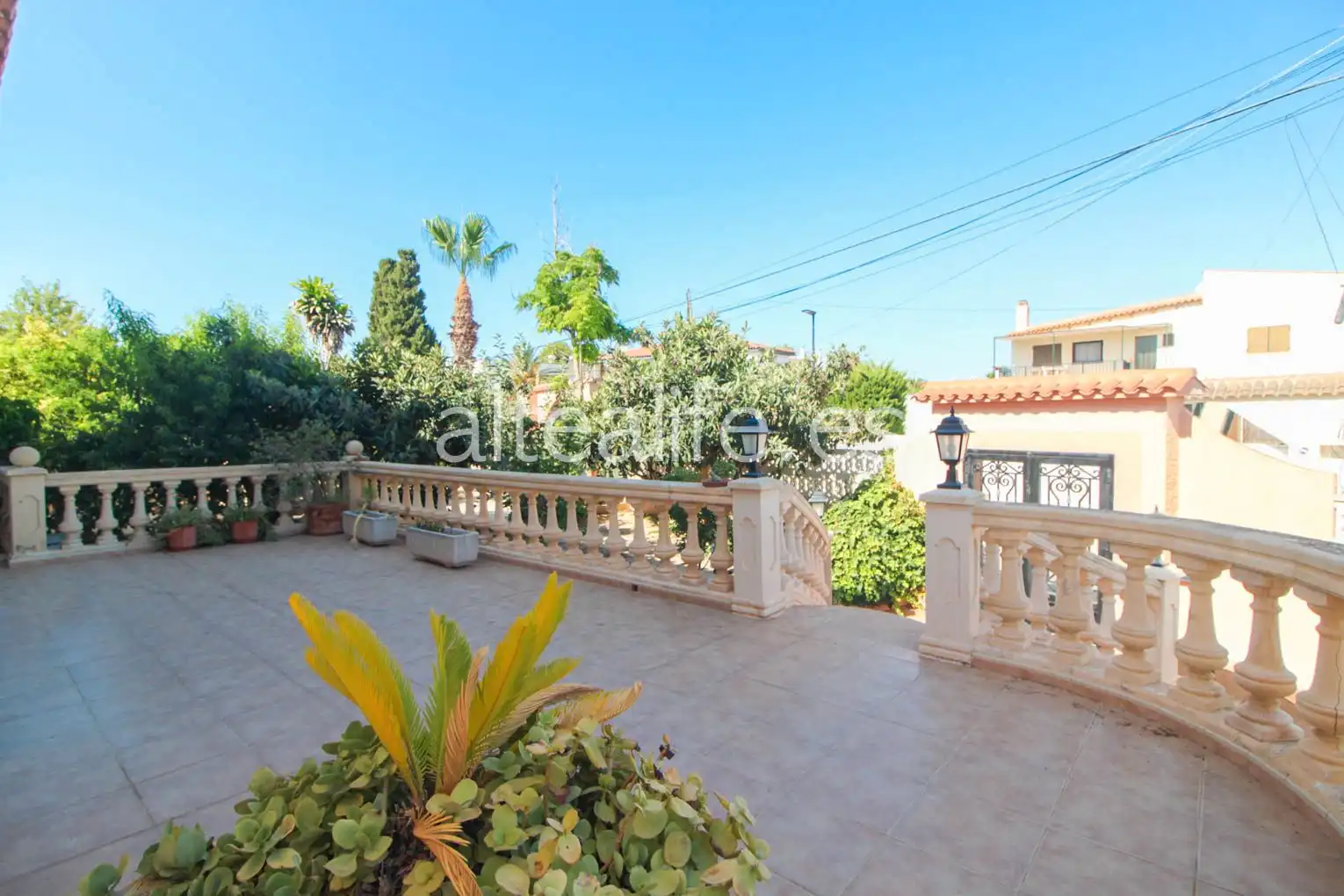 Vista exterior de Casa o chalet en venta en L'Alfàs del Pi con Aire acondicionado, Calefacción y Jardín privado