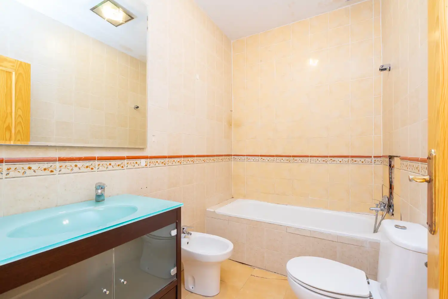Baño de Casa adosada en venta en Santa Cruz del Retamar con Calefacción y Piscina