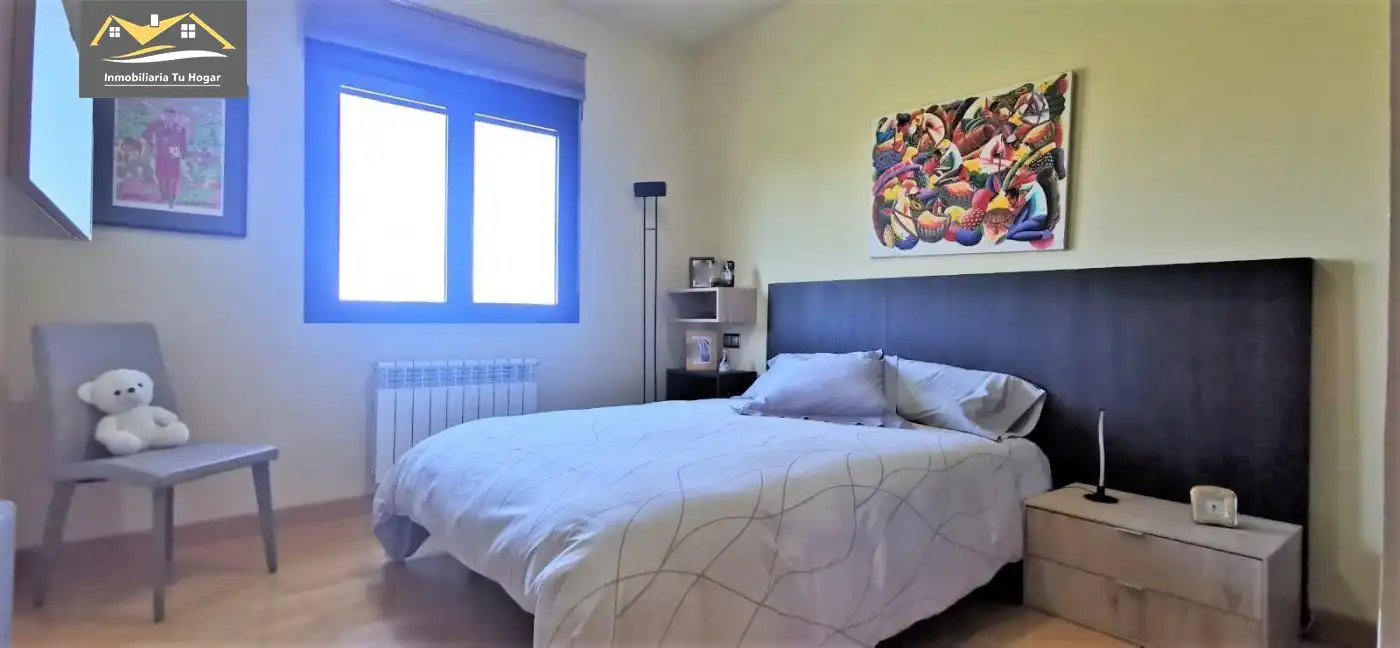 Habitación de Casa o chalet en venta en A Pobra de Trives  con Calefacción, Terraza y Trastero