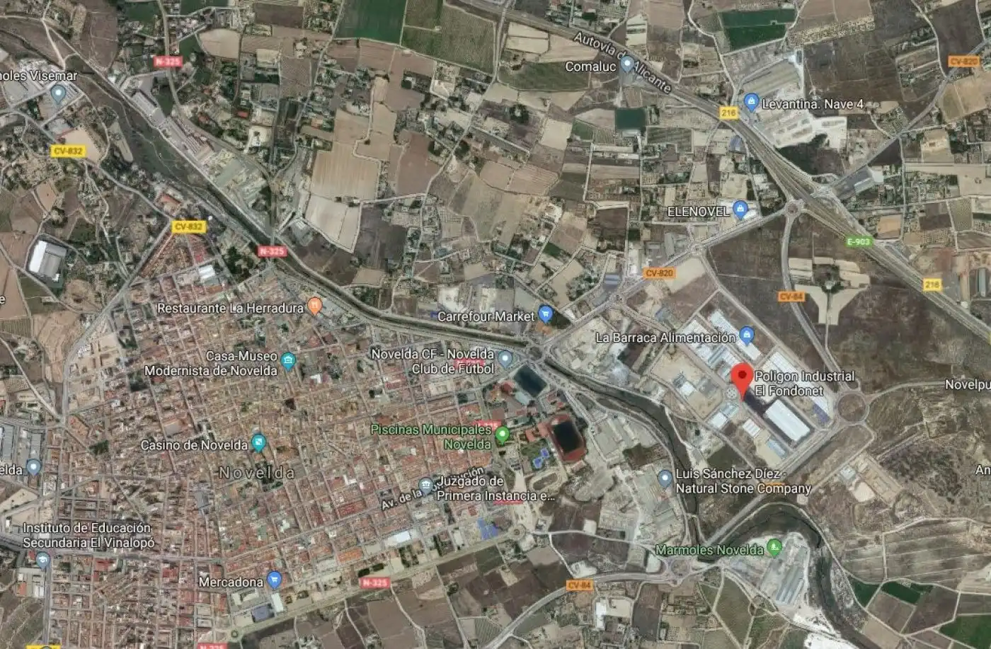 Terreny residencial en venda a Novelda