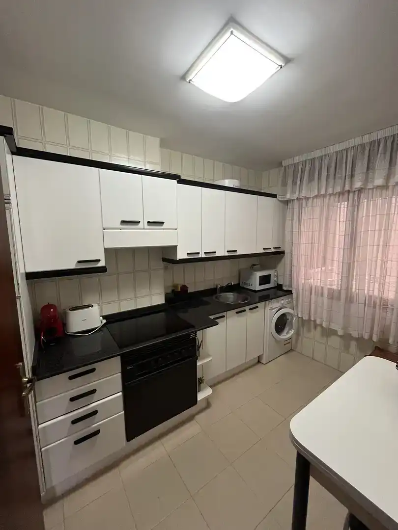 Kitchen of Flat for rent in Tregadín