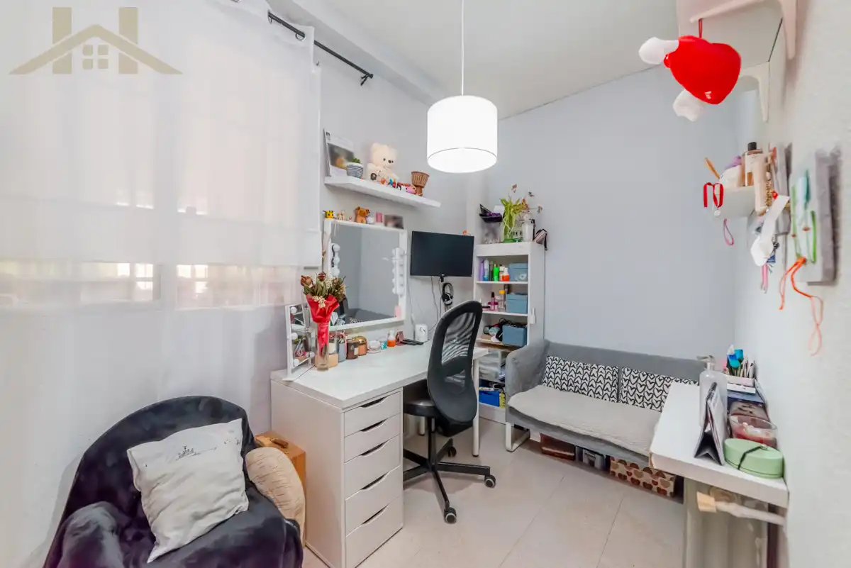 Bedroom of Flat for sale in Madrid  with Air Conditioner, Heating and Terrace