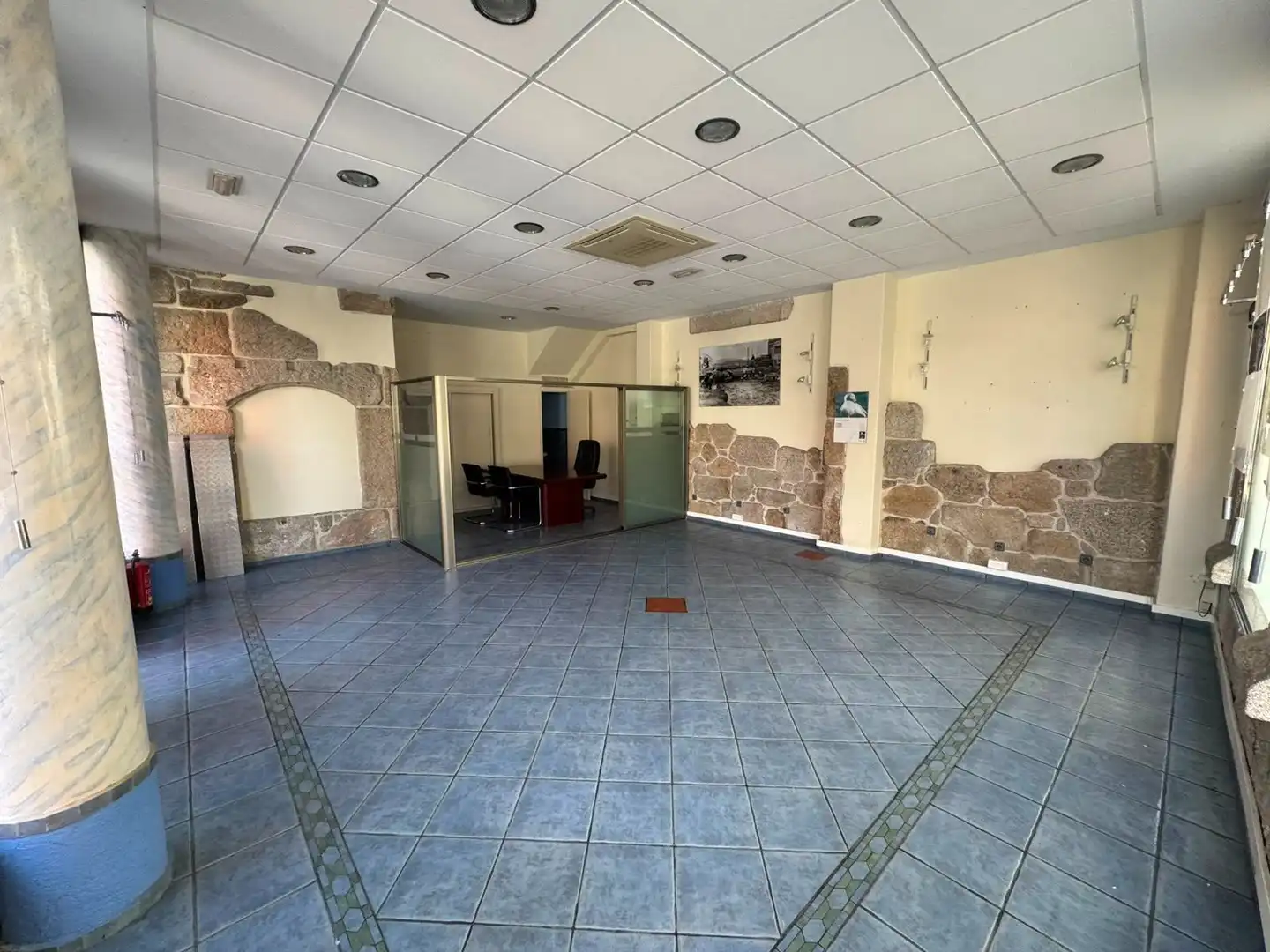 Geschaftsraum zur Miete in Cangas 