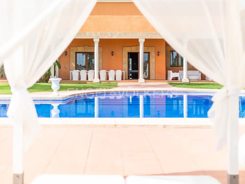 Swimming pool of Houses for sale in Dénia  with Air Conditioner, Heating and Private garden