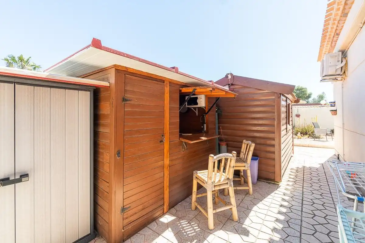 Terrassa de Casa o xalet en venda en Orihuela amb Aire condicionat, Jardí privat i Terrassa