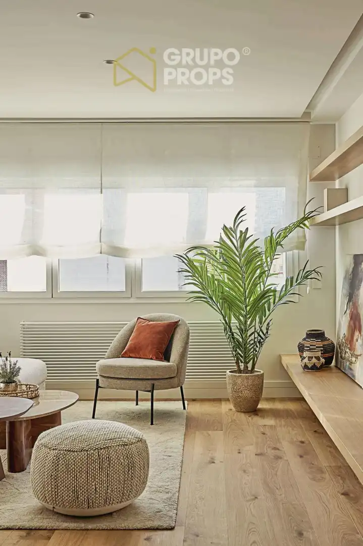 Vista exterior de Apartament en venda en Madrid amb Aire condicionat, Calefacció i Moblat