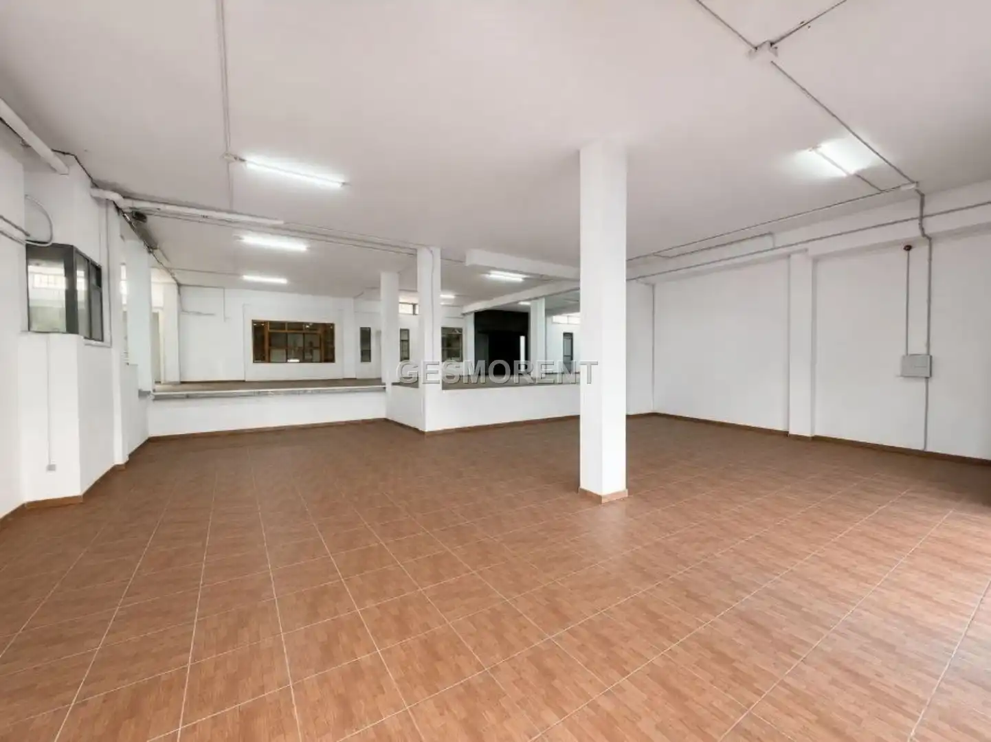 Nau industrial de lloguer en  Palma de Mallorca