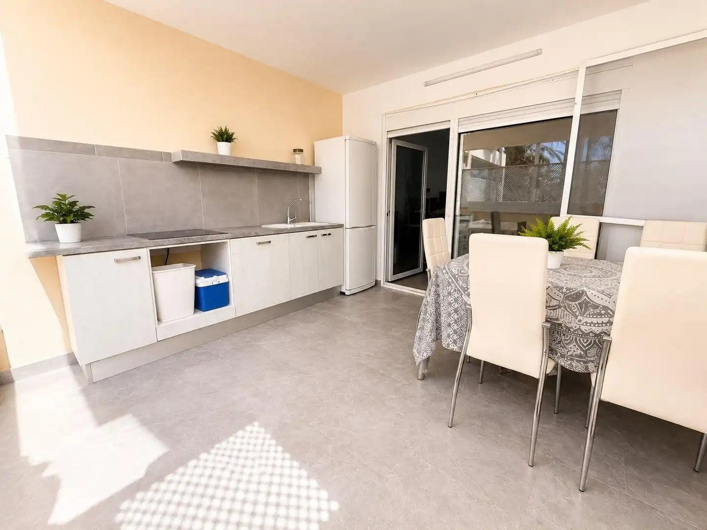 Cocina de Apartamento en venta en Arona con Terraza, Amueblado y Piscina comunitaria