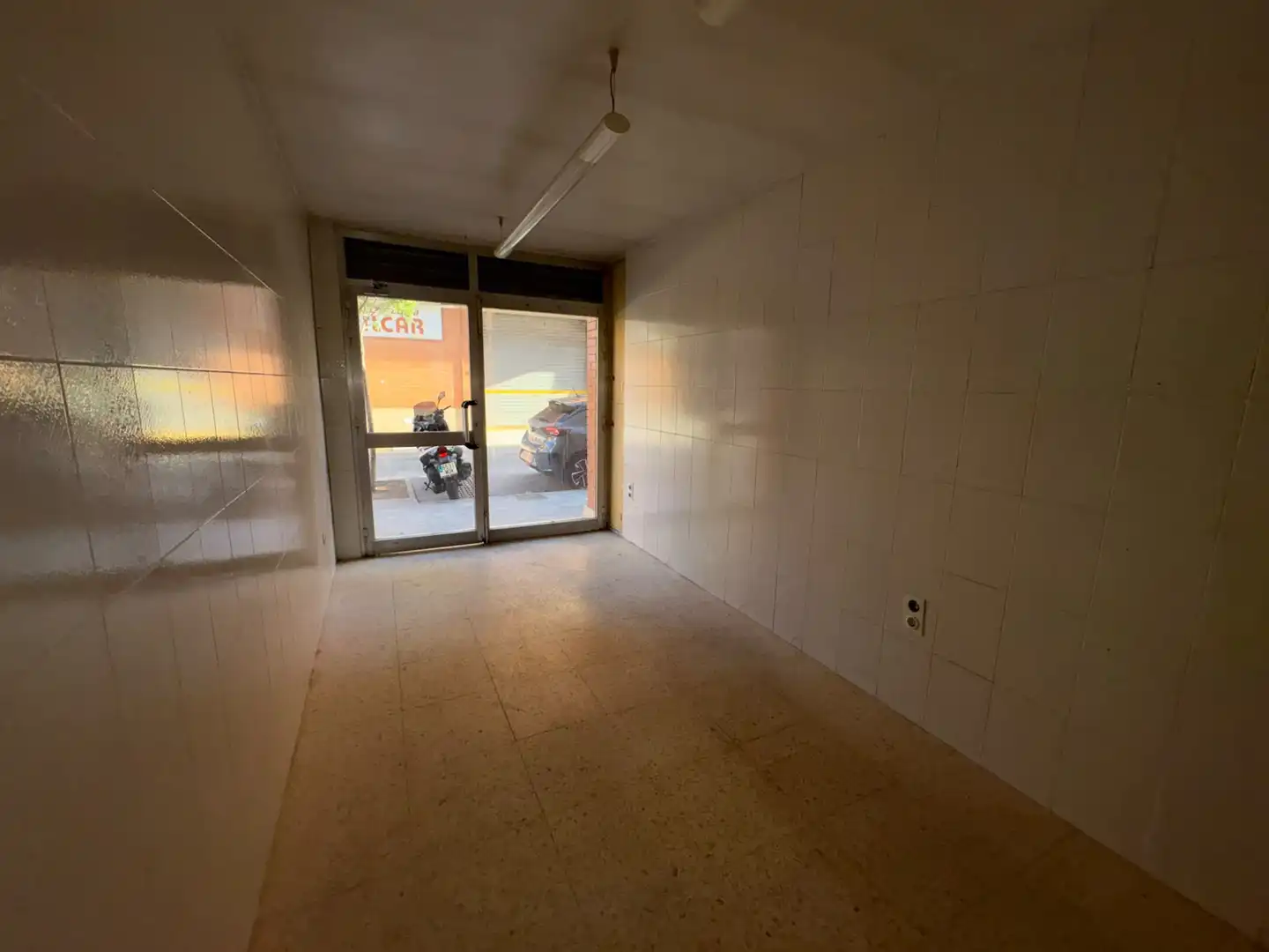 Local comercial en venta en Carrer de les Roses
