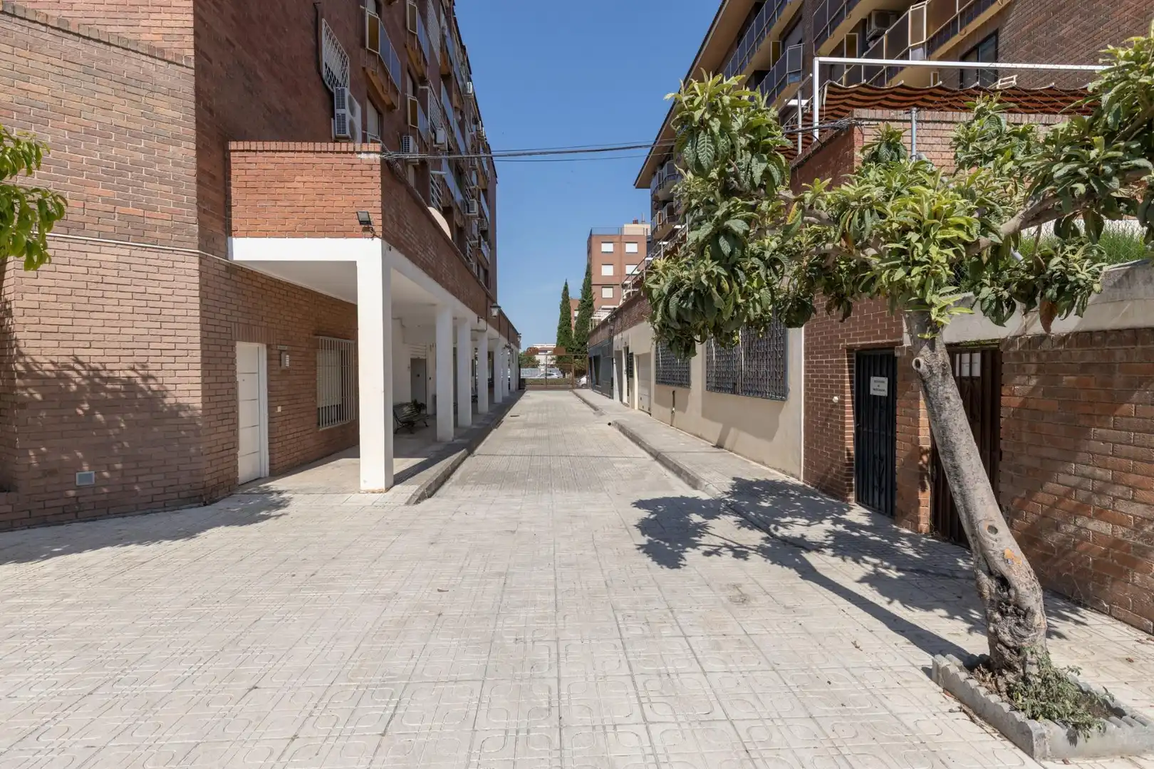 Exterior view of Flat for sale in Granada  with Air Conditioner, Terrace and Balcony