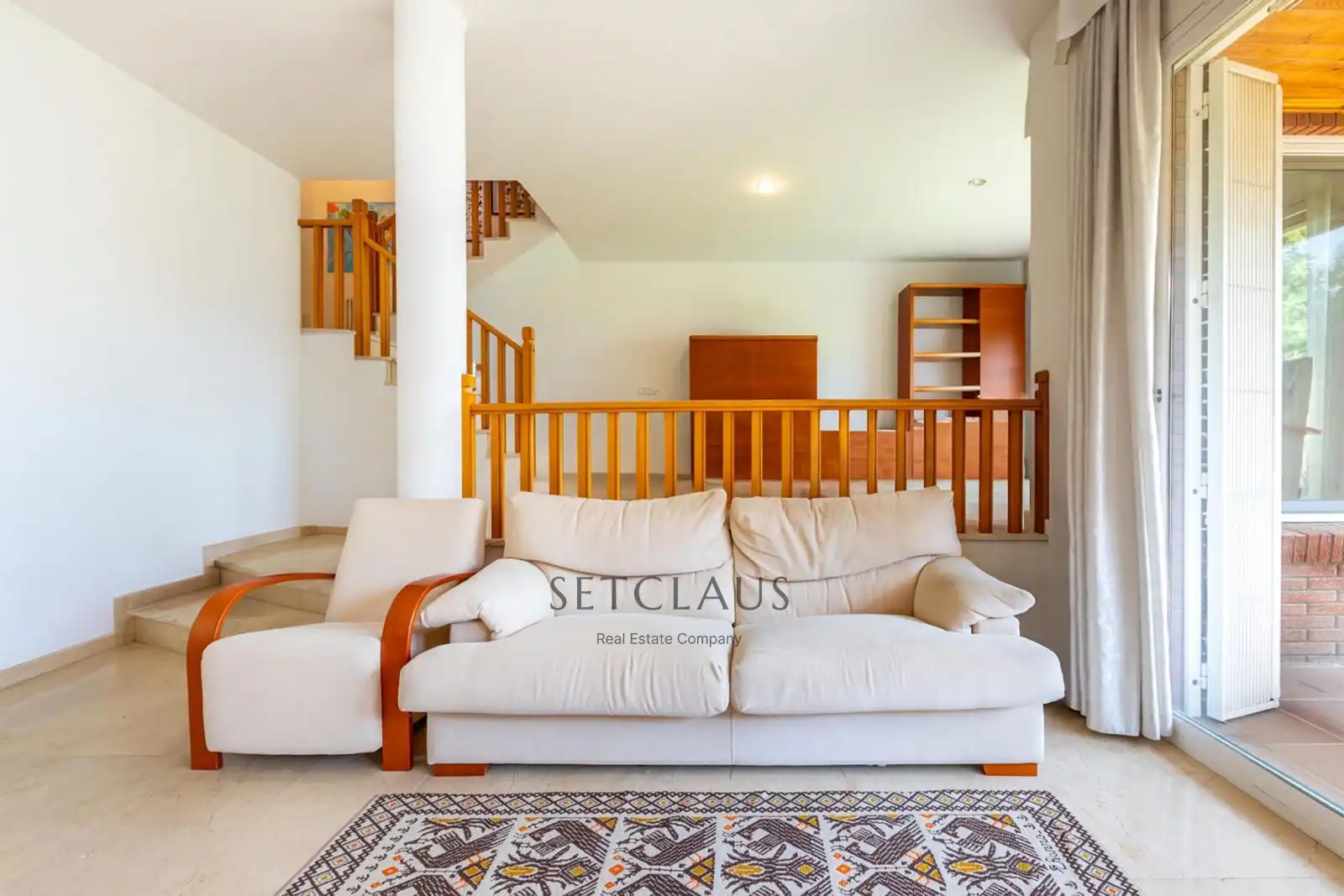 Sala de estar de Casa adosada en venta en Teià con Aire acondicionado, Calefacción y Jardín privado