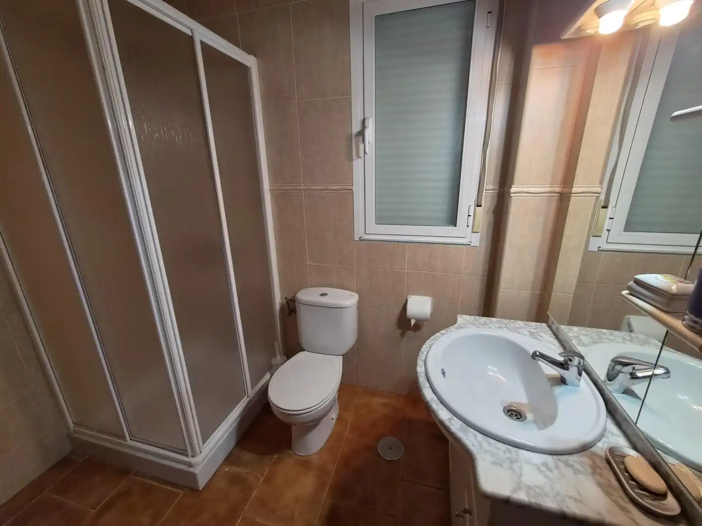 Bathroom of Residential for sale in Cacabelos
