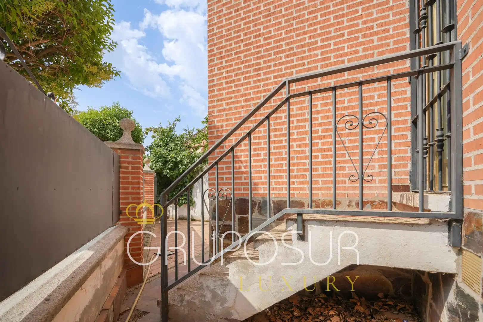 Casa aparellada amb jardí en venda a Calle Castilla y León 22, imagen 24