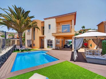 Xalet amb piscina en venda a Puerto de Santiago