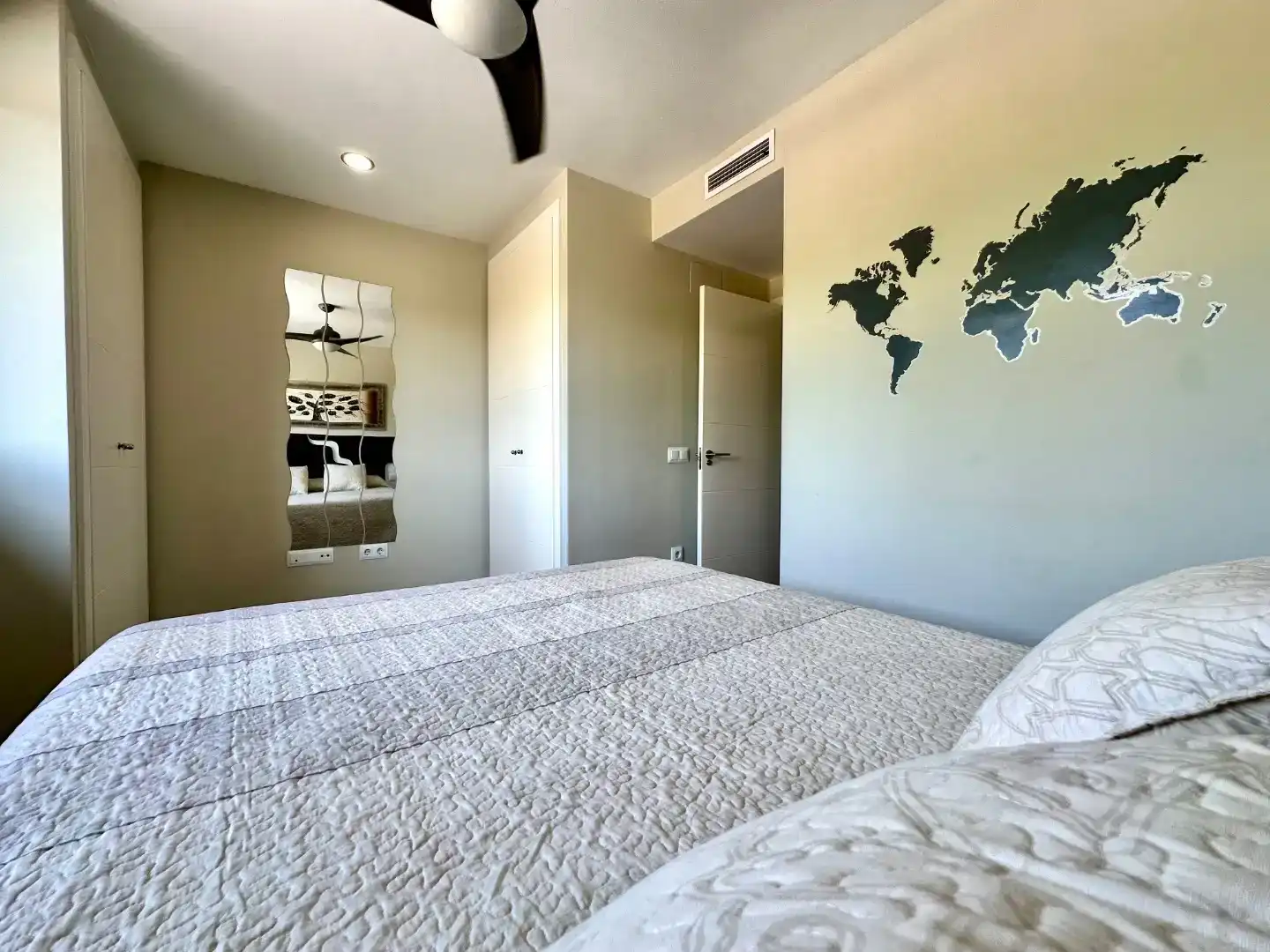 Habitación de Piso en venta en San Javier con Aire acondicionado, Piscina y Balcón
