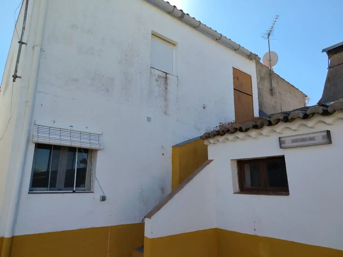 Vista exterior de Planta baixa en venda en Zarza-Capilla amb Aire condicionat, Traster i Moblat
