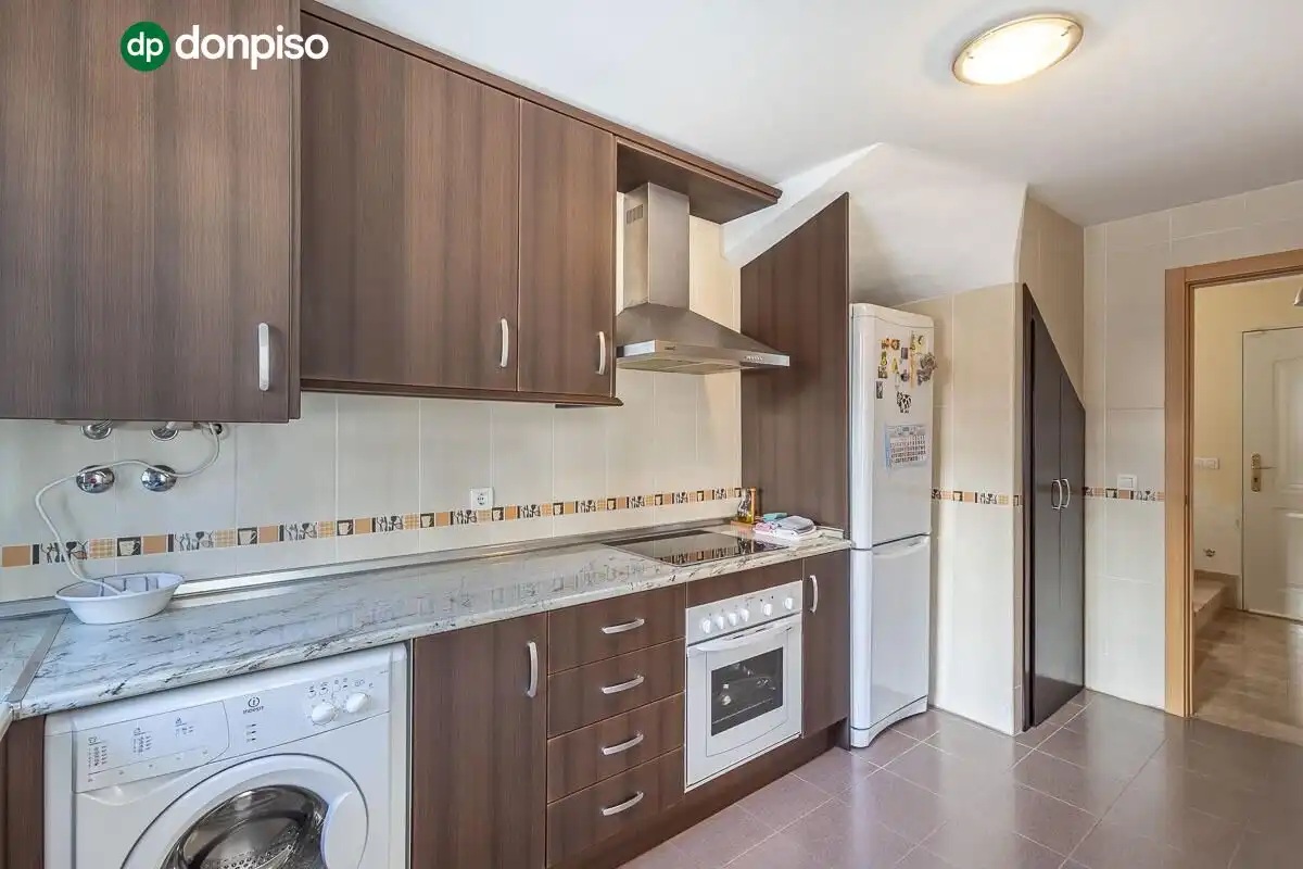 Adosado con piscina en venta en OXFORD 12, imagen 2