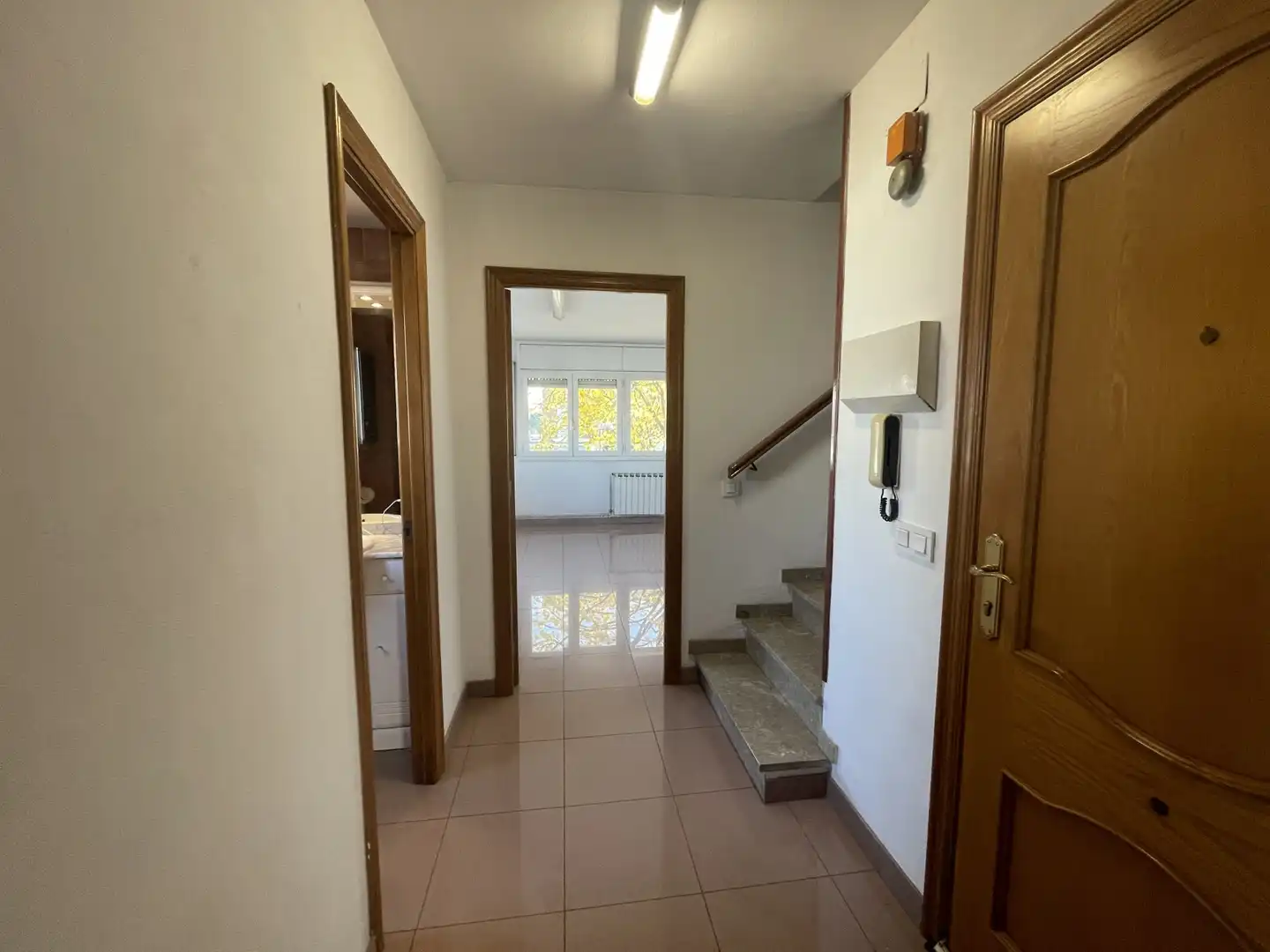 Casa adosada en venta en Salt con Calefacción, Terraza y Trastero