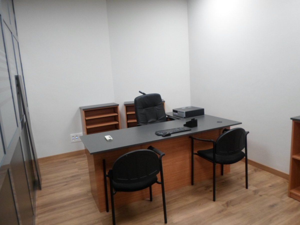 Office to rent in Getafe  with Air Conditioner
