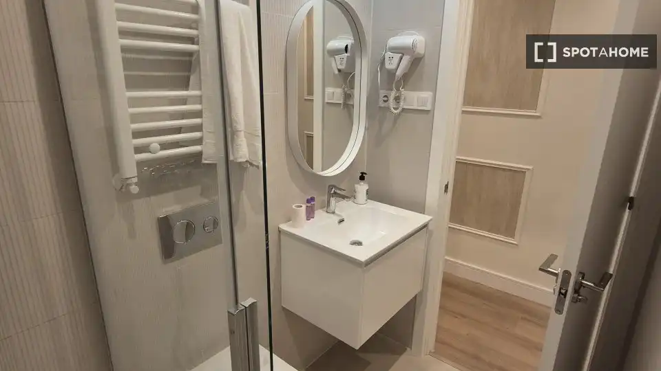 Flat with terrace to rent in Arganzuela, imagen 7