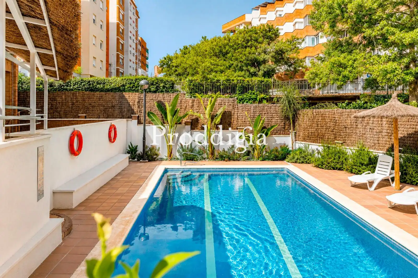 Piscina de Casa adosada en venta en Sant Cugat del Vallès con Terraza, Piscina y Piscina comunitaria