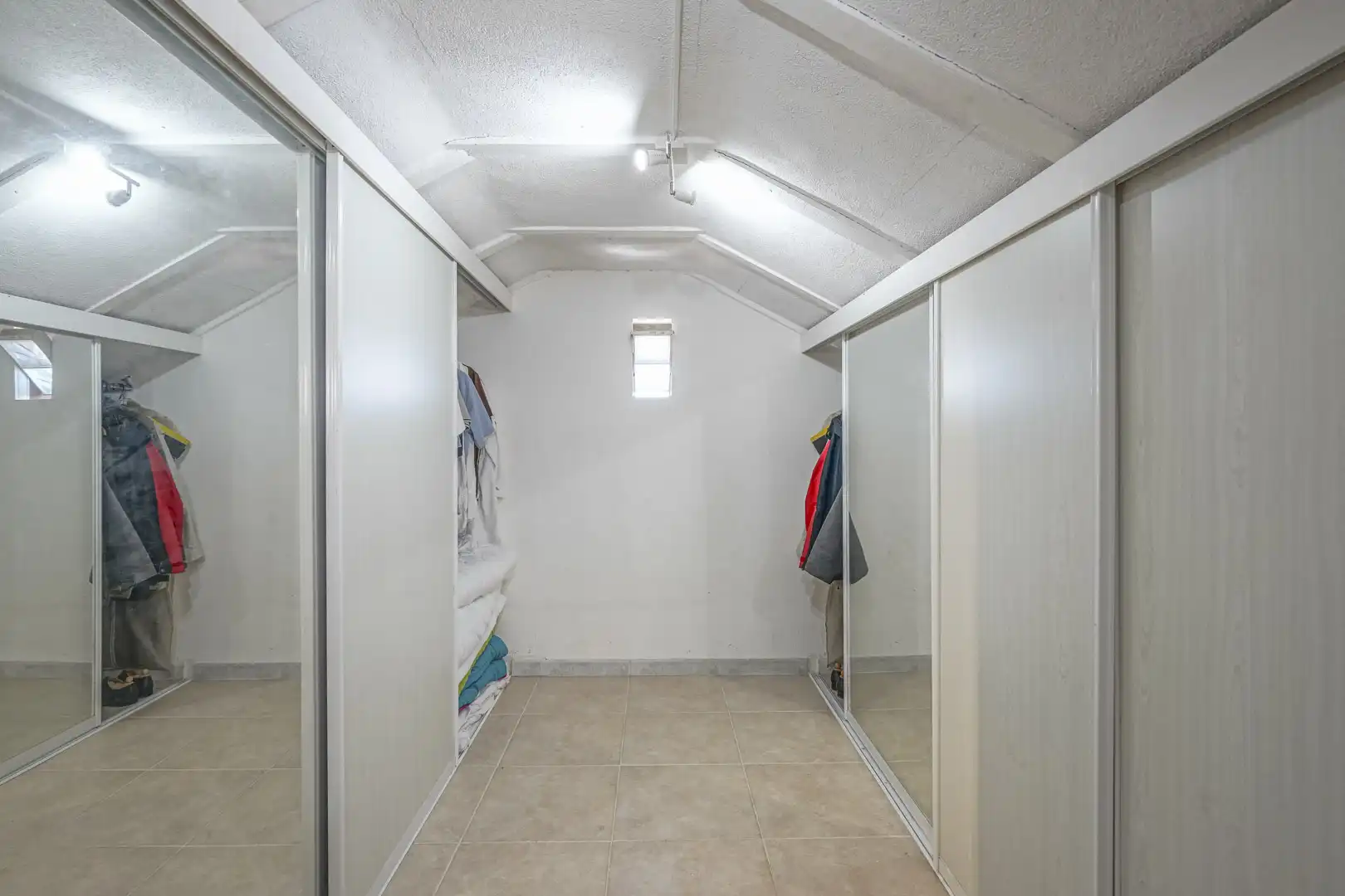Houses for sale in Jávea / Xàbia  with Air Conditioner, Heating and Private garden