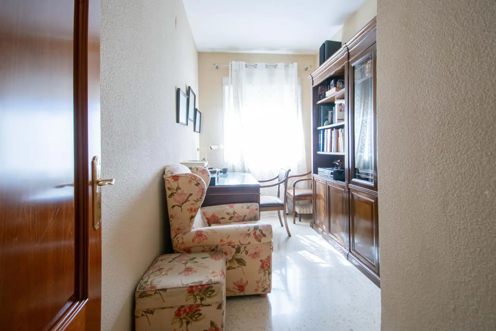 Bedroom of Flat for sale in Sevilla  with Air Conditioner, Heating and Terrace