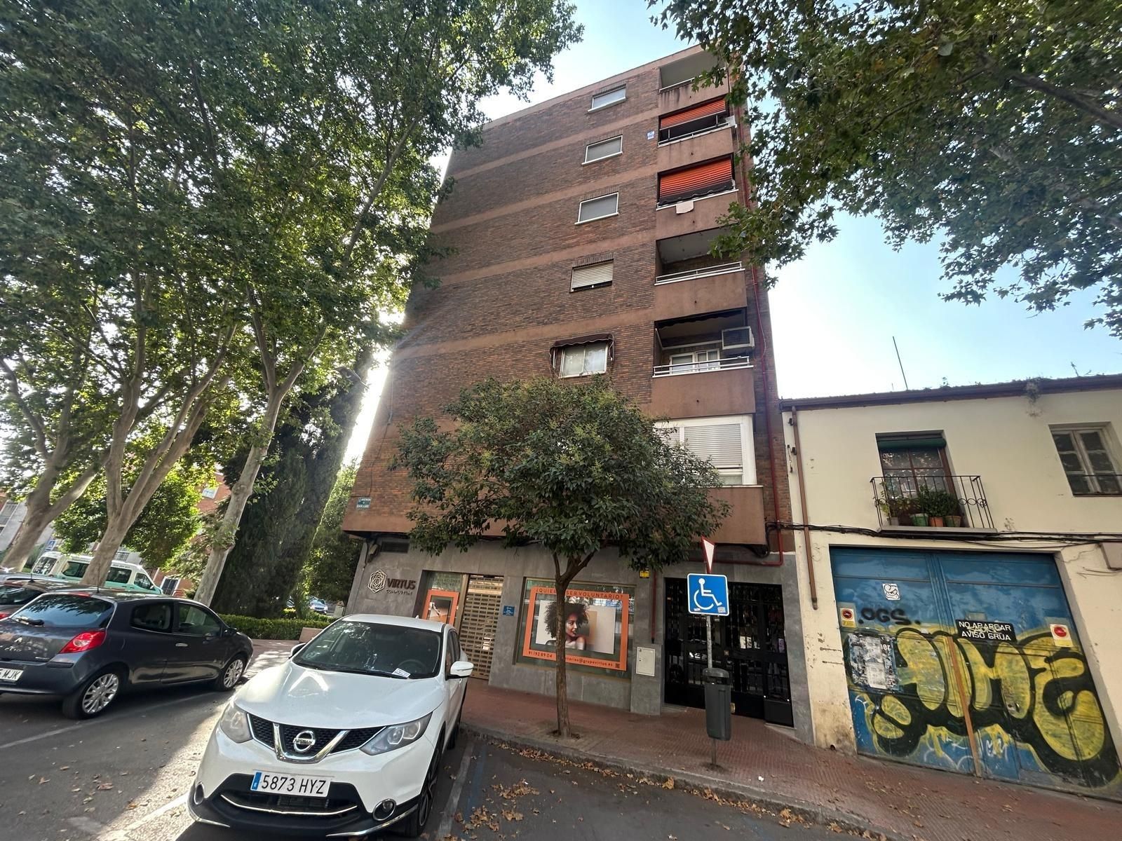 Vista exterior de Pis en venda en Alcalá de Henares