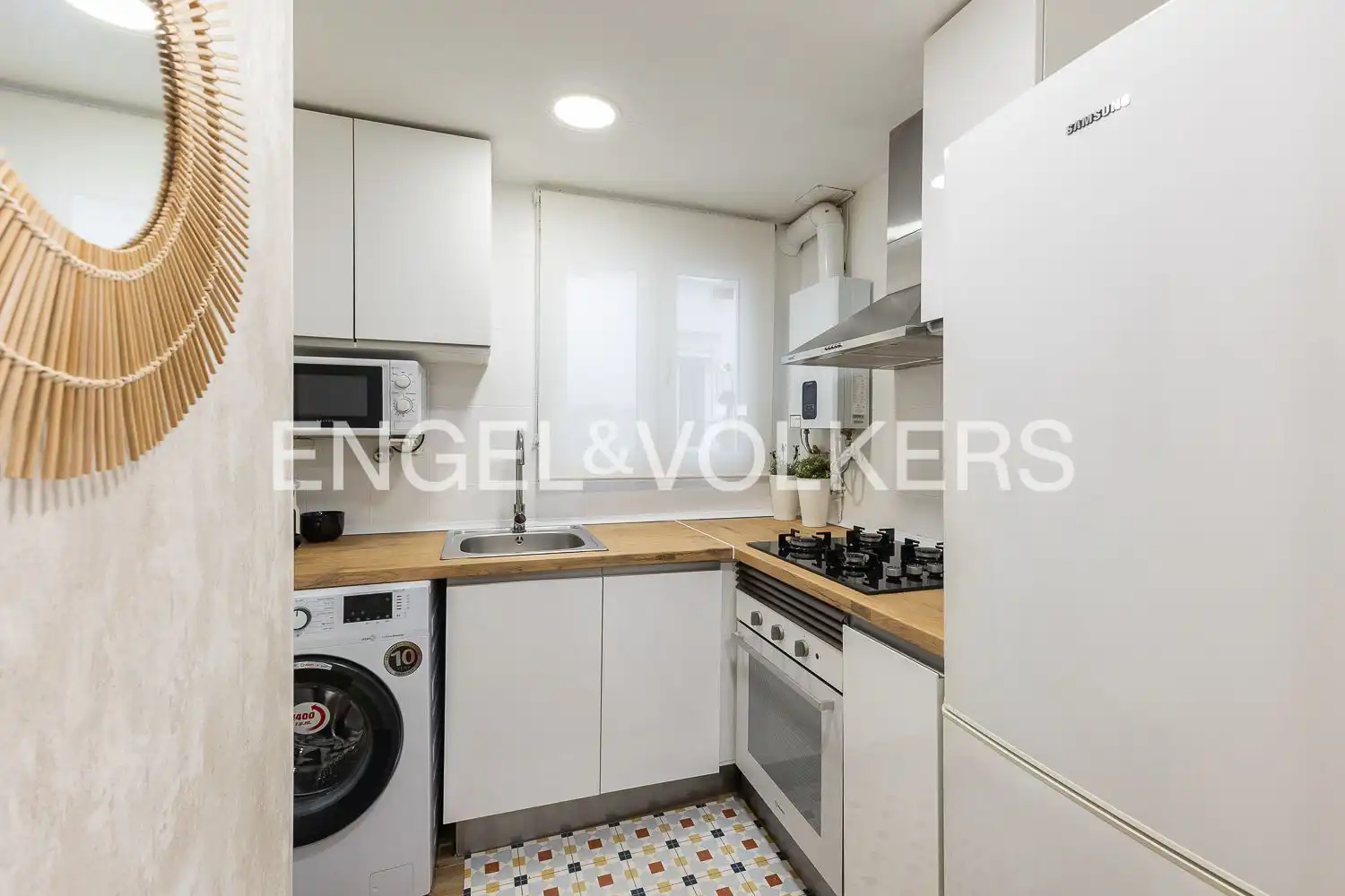 Kitchen of Flat for sale in Valencia  with Air Conditioner, Heating and Parquet flooring