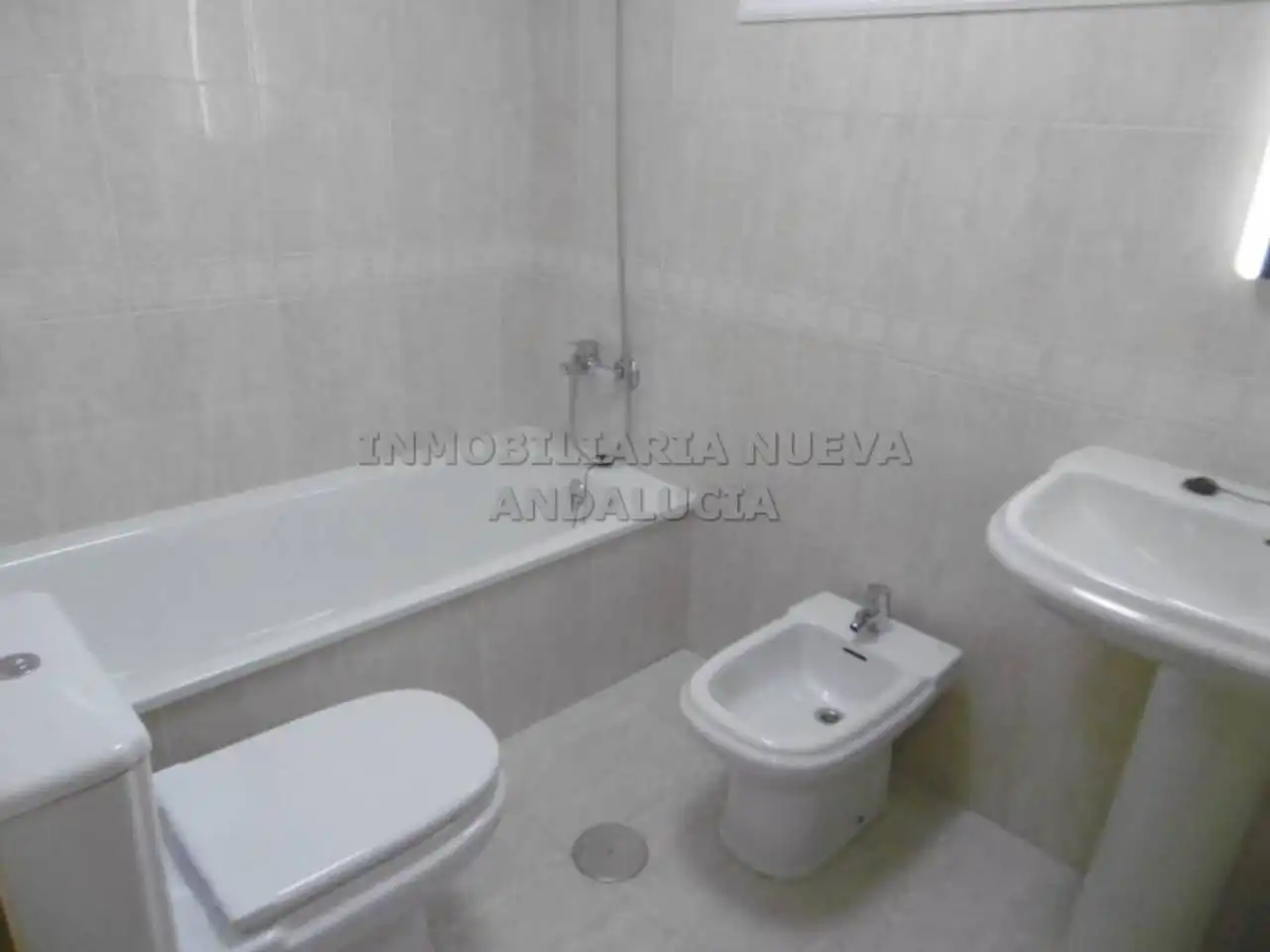 Bany de Pis de lloguer en Centro