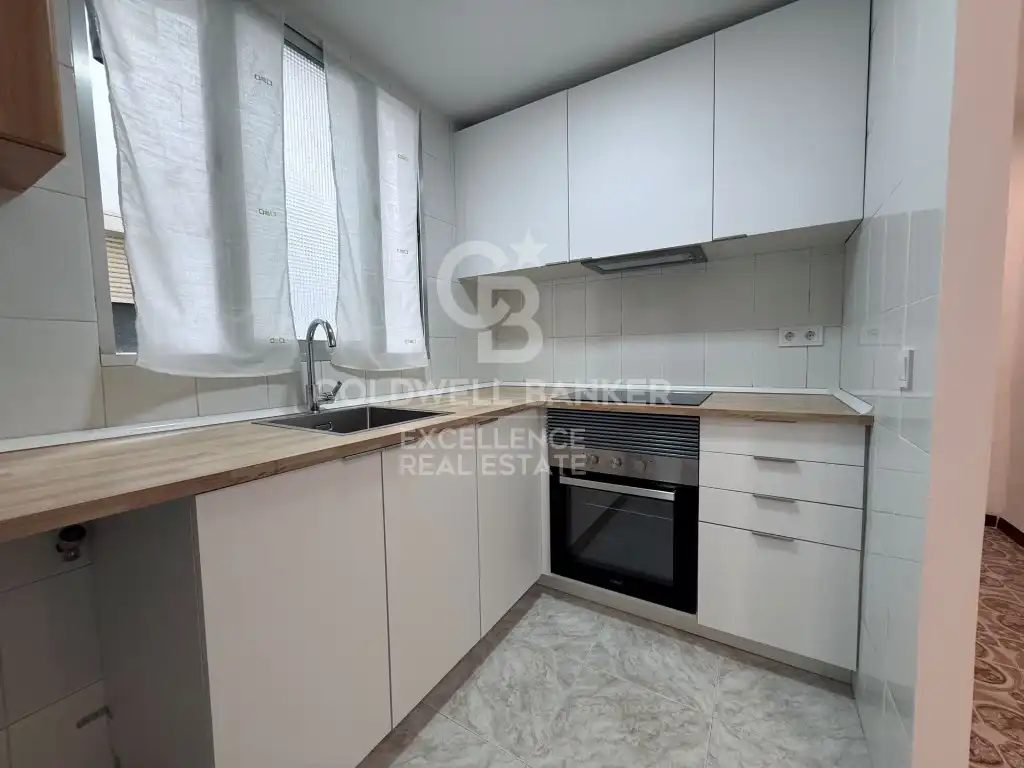 Cocina de Piso de alquiler en Valencia con Balcón