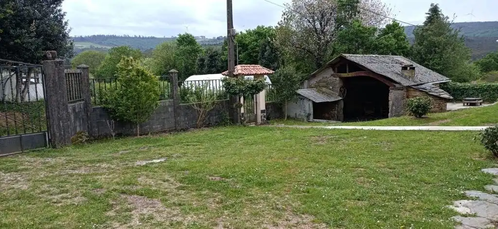 Casa o xalet en venda en Monfero amb Calefacció, Jardí privat i Traster