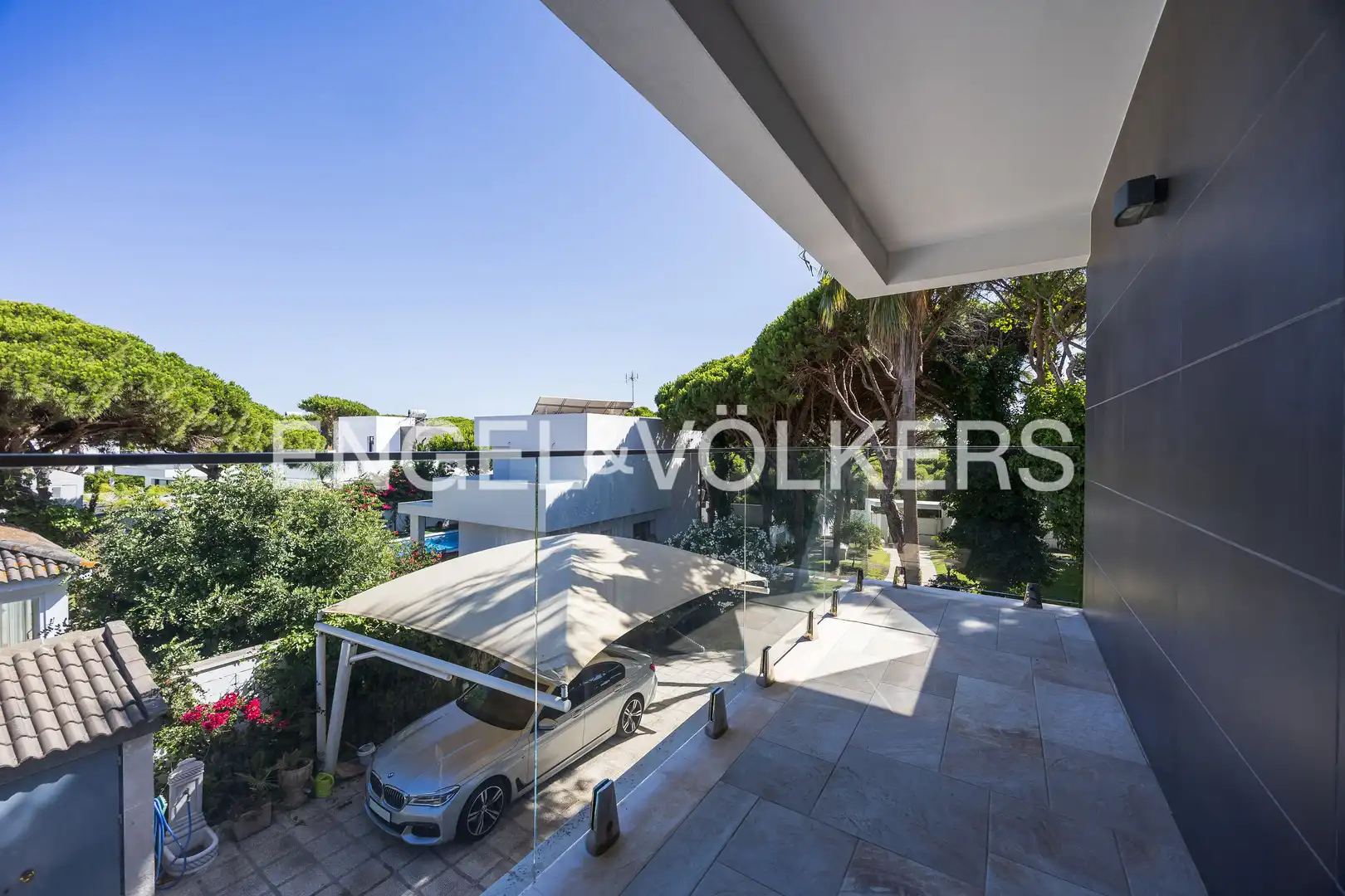 Terrassa de Casa o xalet en venda en Chiclana de la Frontera amb Aire condicionat, Calefacció i Jardí privat