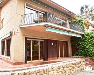 Vista exterior de Casa adosada en venda en Salou amb Aire condicionat, Jardí privat i Terrassa