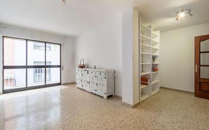 Flat for sale in  Granada Capital  with Air Conditioner, Terrace and Balcony