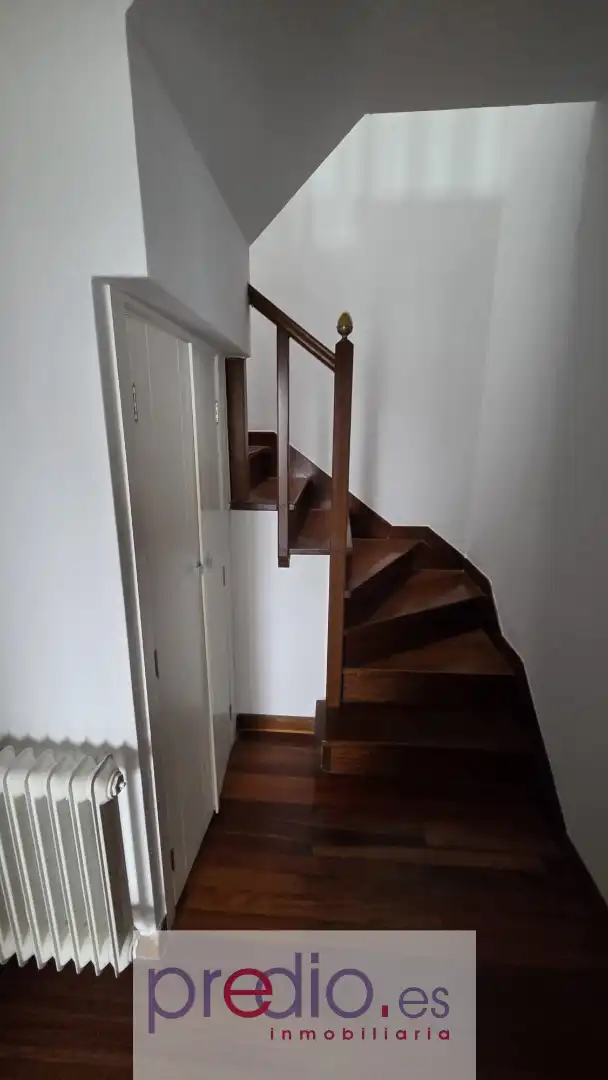 Dúplex en venta en Lugo con Calefacción, Trastero y Amueblado