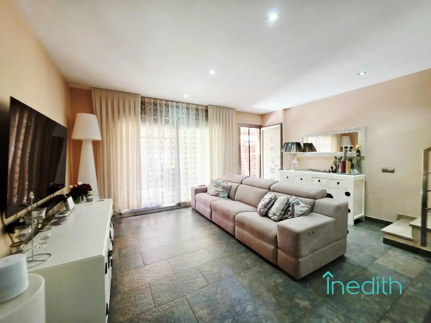 Living room of Houses for sale in Cubelles  with Air Conditioner, Heating and Private garden