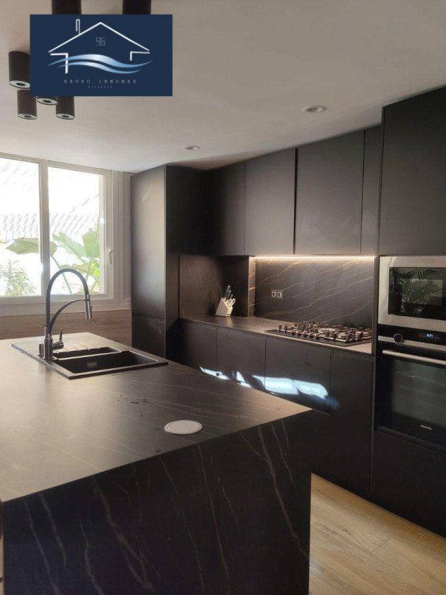 Kitchen of House or chalet for sale in Alicante / Alacant  with Air Conditioner, Heating and Private garden