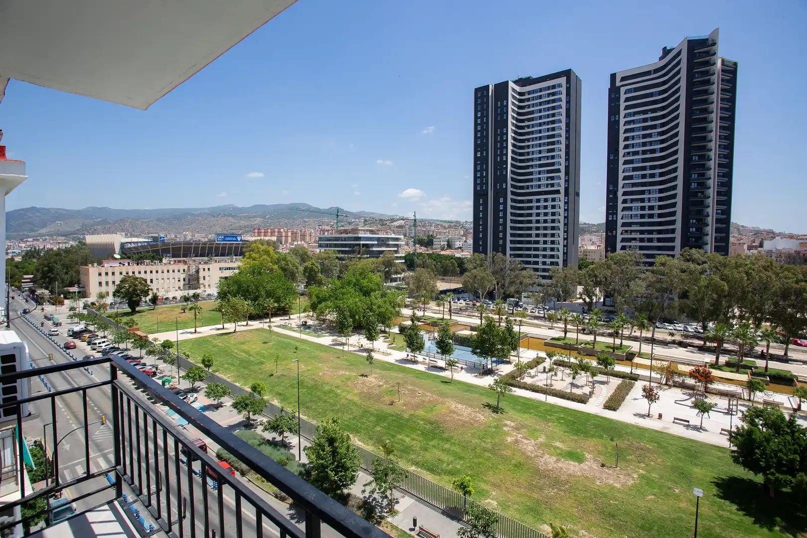 Exterior view of Flat for sale in Málaga  with Air Conditioner, Terrace and Furnished