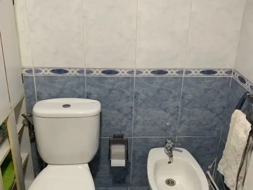 Bany de Pis en venda en  Madrid Capital