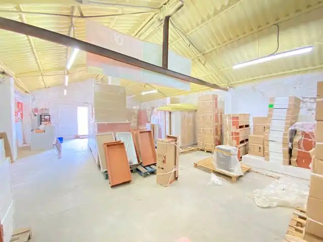 Nave industrial en venta en Badajoz