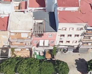 Vista exterior de Casa adosada en venda en  Sevilla Capital amb Jardí privat, Terrassa i Moblat