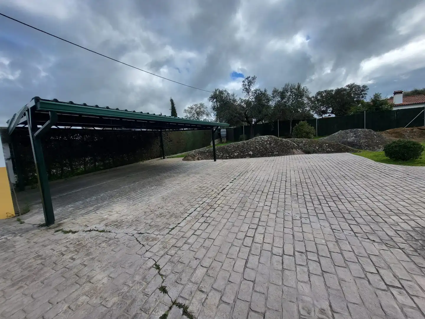 Aparcament de Finca rústica en venda en Cáceres amb Aire condicionat, Calefacció i Jardí privat